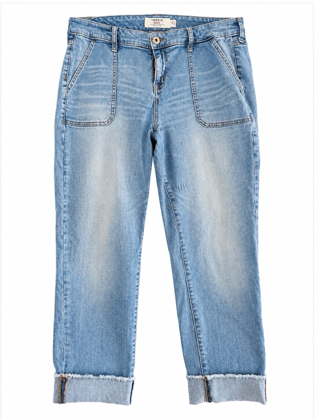 Torrid Boyfriend Crop Jeans Size 16 Light Wash Denim Zip Cuff